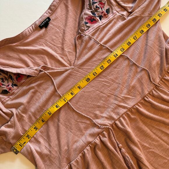 Torrid Embroidered Peasant Top Womens Size 2X Dusty Rose Tassel Babydoll Blouse - Picture 10 of 12